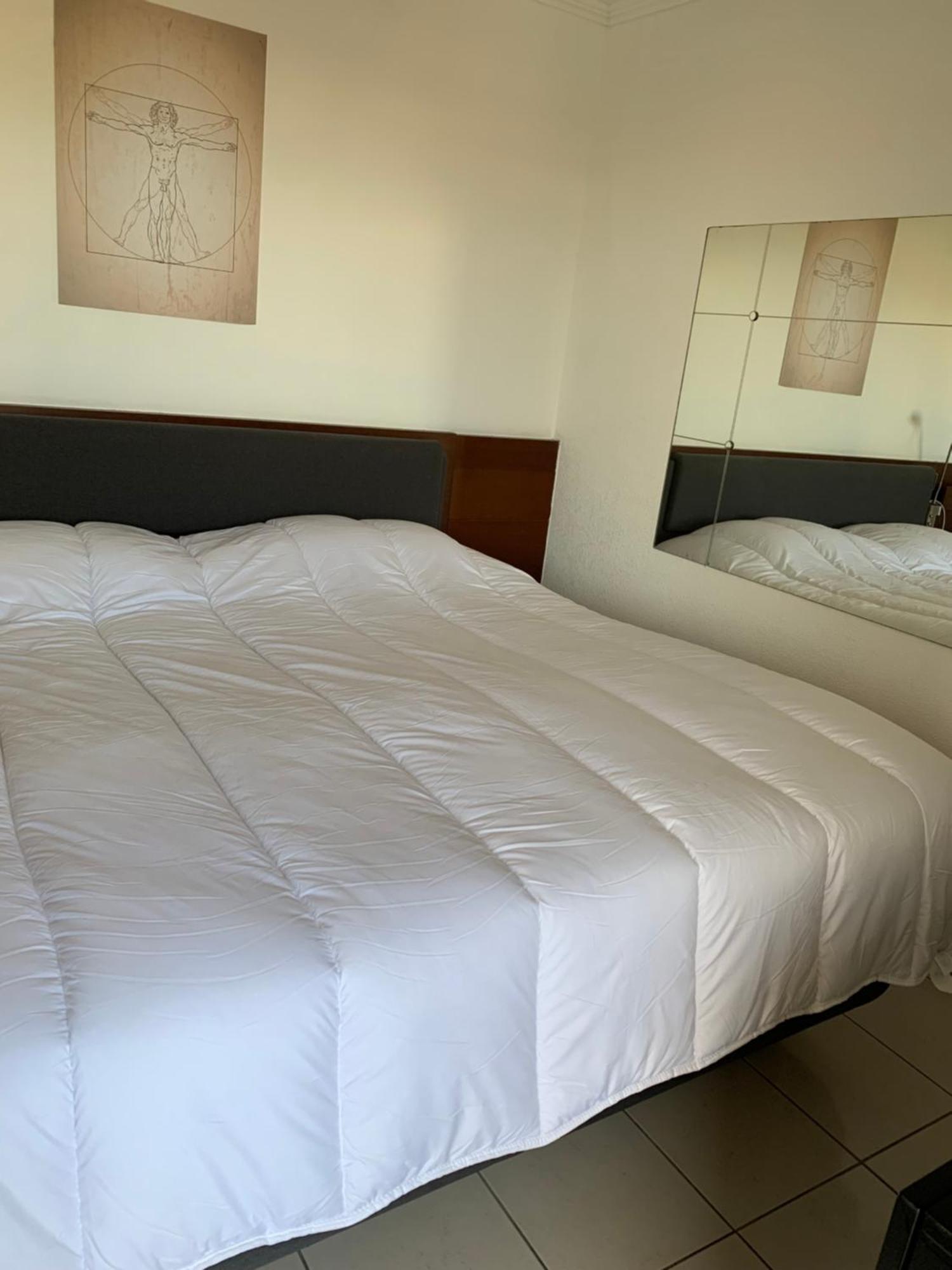 Droit Au But!! Apartment Marseille Ngoại thất bức ảnh
