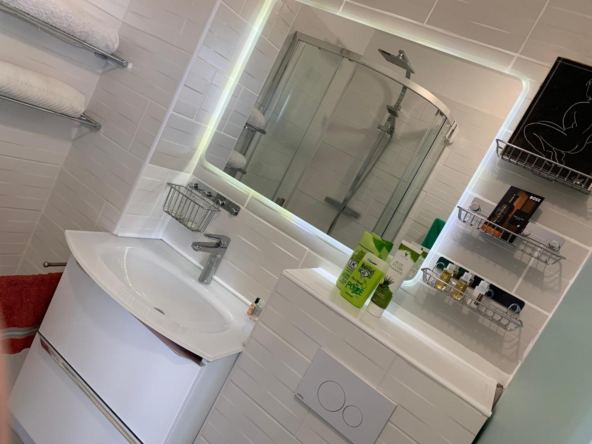 Droit Au But!! Apartment Marseille Ngoại thất bức ảnh
